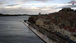 Nábřeží a město