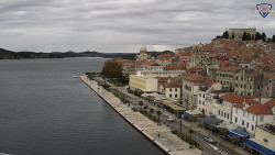 Nábřeží a město