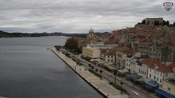 Nábřeží a město