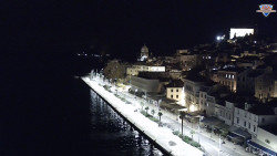 Nábřeží a město