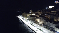 Nábřeží a město