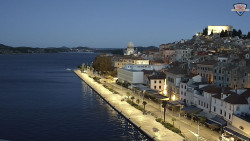 Nábřeží a město