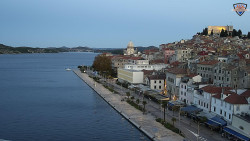 Nábřeží a město