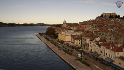 Nábřeží a město