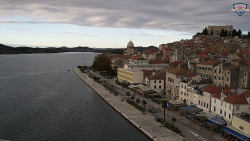 Nábřeží a město