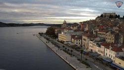 Nábřeží a město