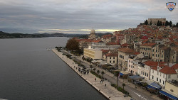 Nábřeží a město