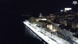 Nábřeží a město