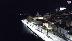 Nábřeží a město