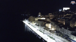 Nábřeží a město