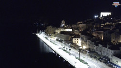 Nábřeží a město