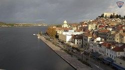 Nábřeží a město