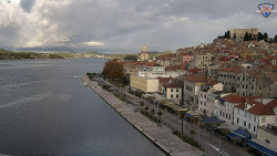 Nábřeží a město