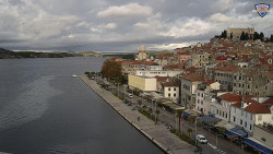 Nábřeží a město