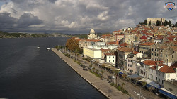 Nábřeží a město