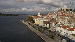 Nábřeží a město