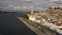 Nábřeží a město