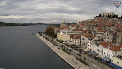 Nábřeží a město