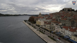 Nábřeží a město