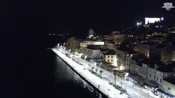 Nábřeží a město