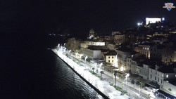 Nábřeží a město