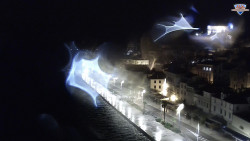 Nábřeží a město