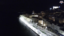 Nábřeží a město