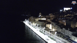 Nábřeží a město