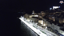 Nábřeží a město