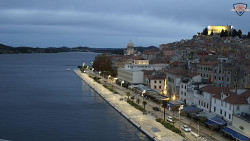 Nábřeží a město