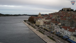 Nábřeží a město