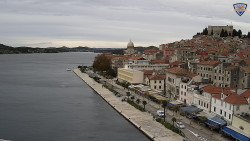 Nábřeží a město