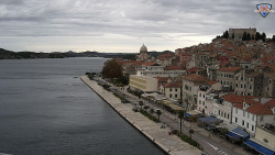 Nábřeží a město