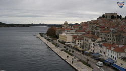 Nábřeží a město