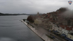 Nábřeží a město