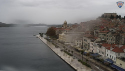 Nábřeží a město