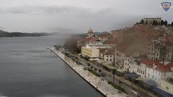 Nábřeží a město