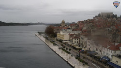 Nábřeží a město