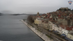 Nábřeží a město