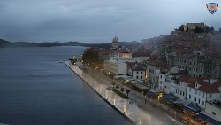 Nábřeží a město