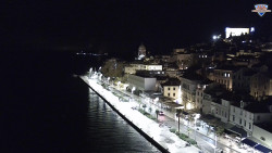 Nábřeží a město