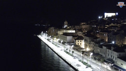 Nábřeží a město