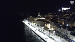 Nábřeží a město