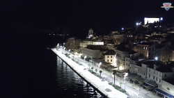 Nábřeží a město