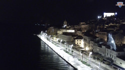 Nábřeží a město