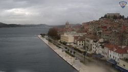 Nábřeží a město