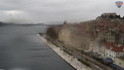 Nábřeží a město