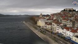 Nábřeží a město