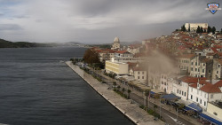 Nábřeží a město