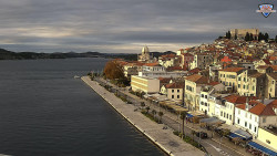 Nábřeží a město